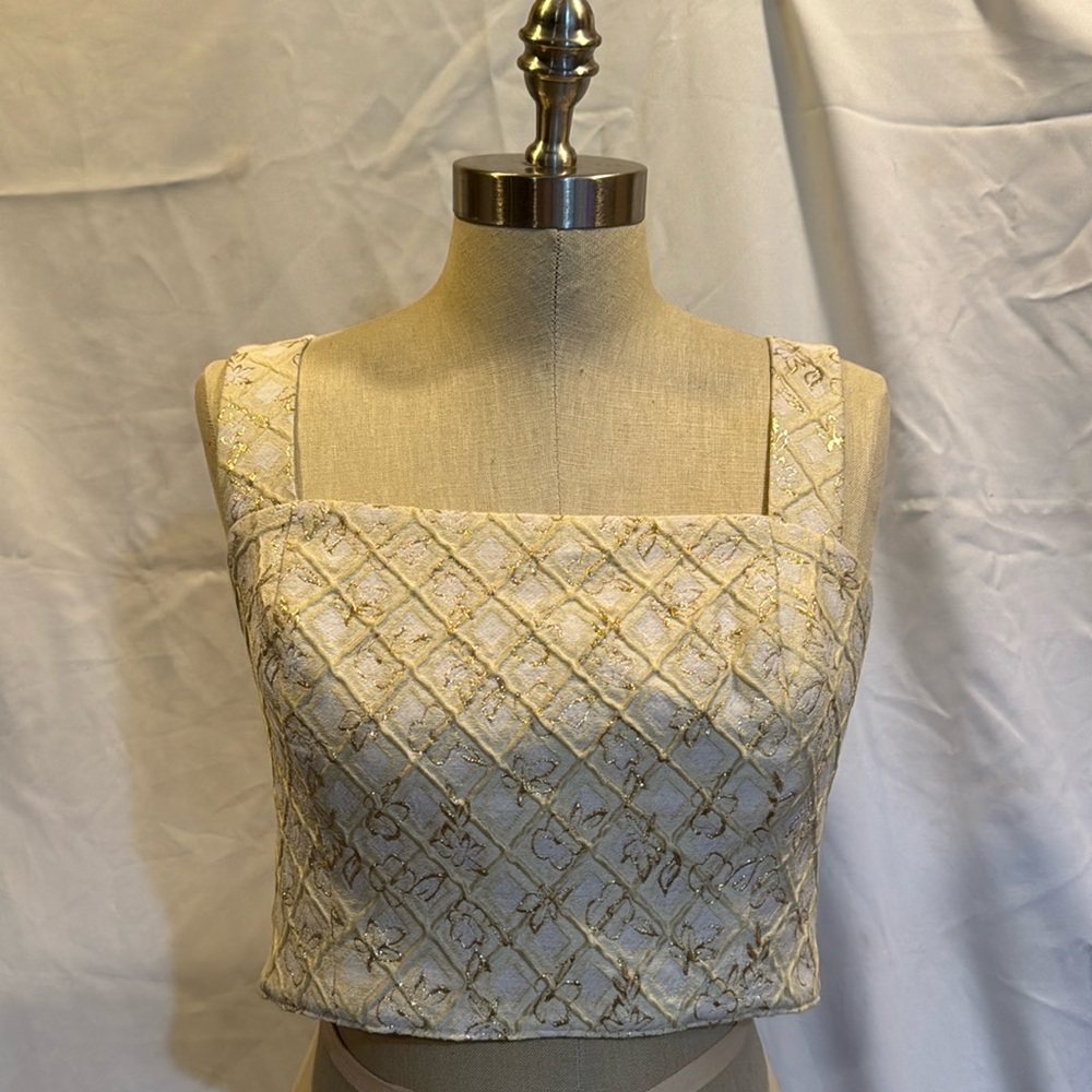 NWT Lavender Brown beige gold top size M